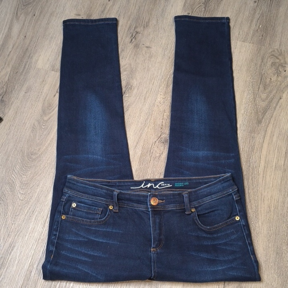 sac963 🧵Skinny Leg w/31.5" Inseam INC Denim Jeans